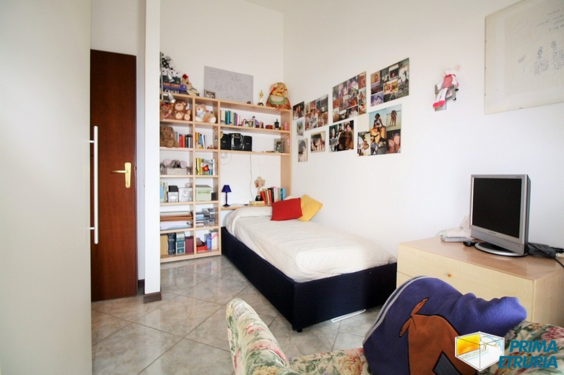 - ROSELLE - VENDESI TRILOCALE CON GARAGE