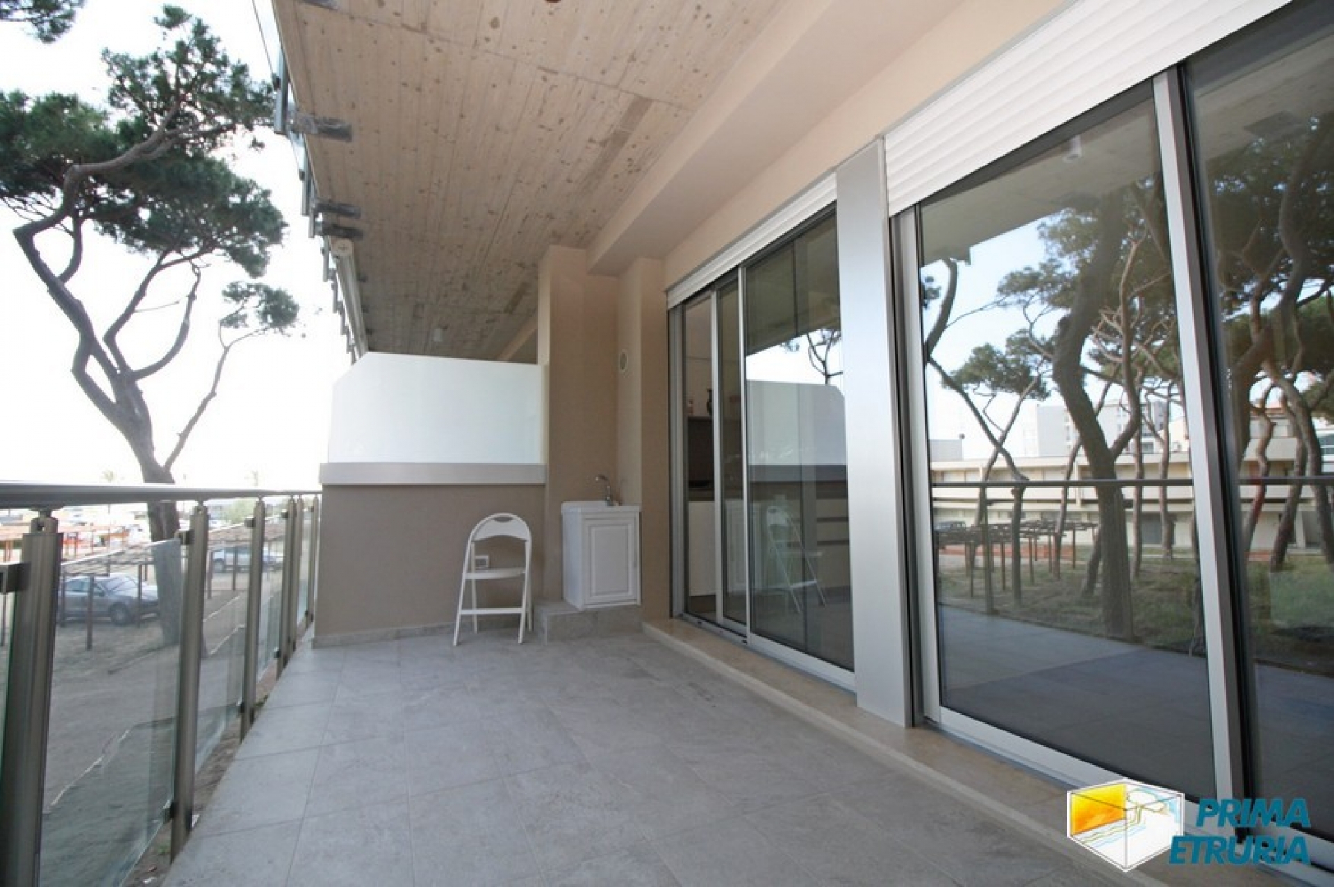 BILOCALE RISTRUTTURATO CON BELLISSIMA VISTA SUL MARE - ZONA ROSMARINA 