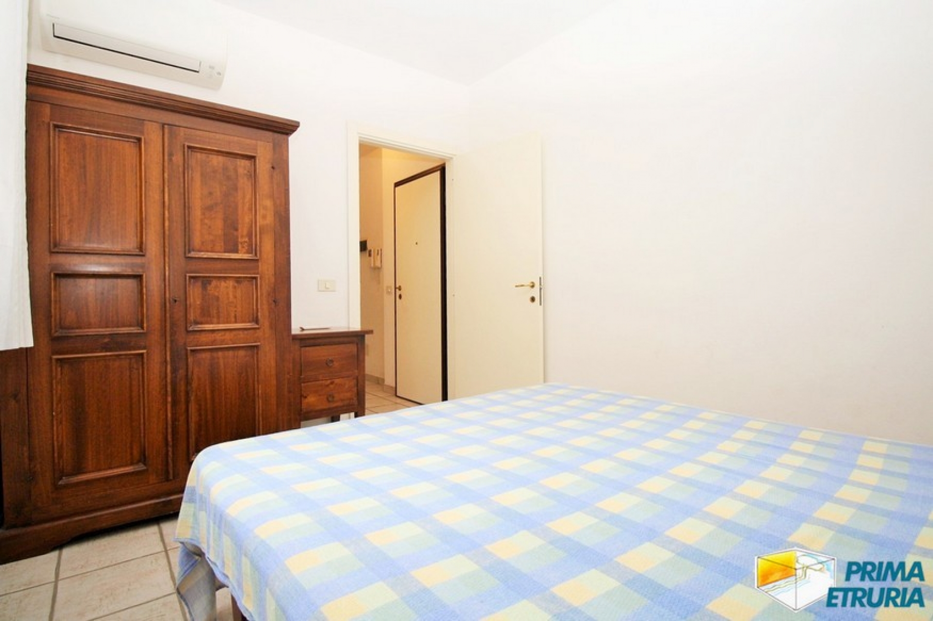 AMPIO BILOCALE LUNGO IL CORSO DI MARINA DI GROSSETO - ZONA CENTRO -