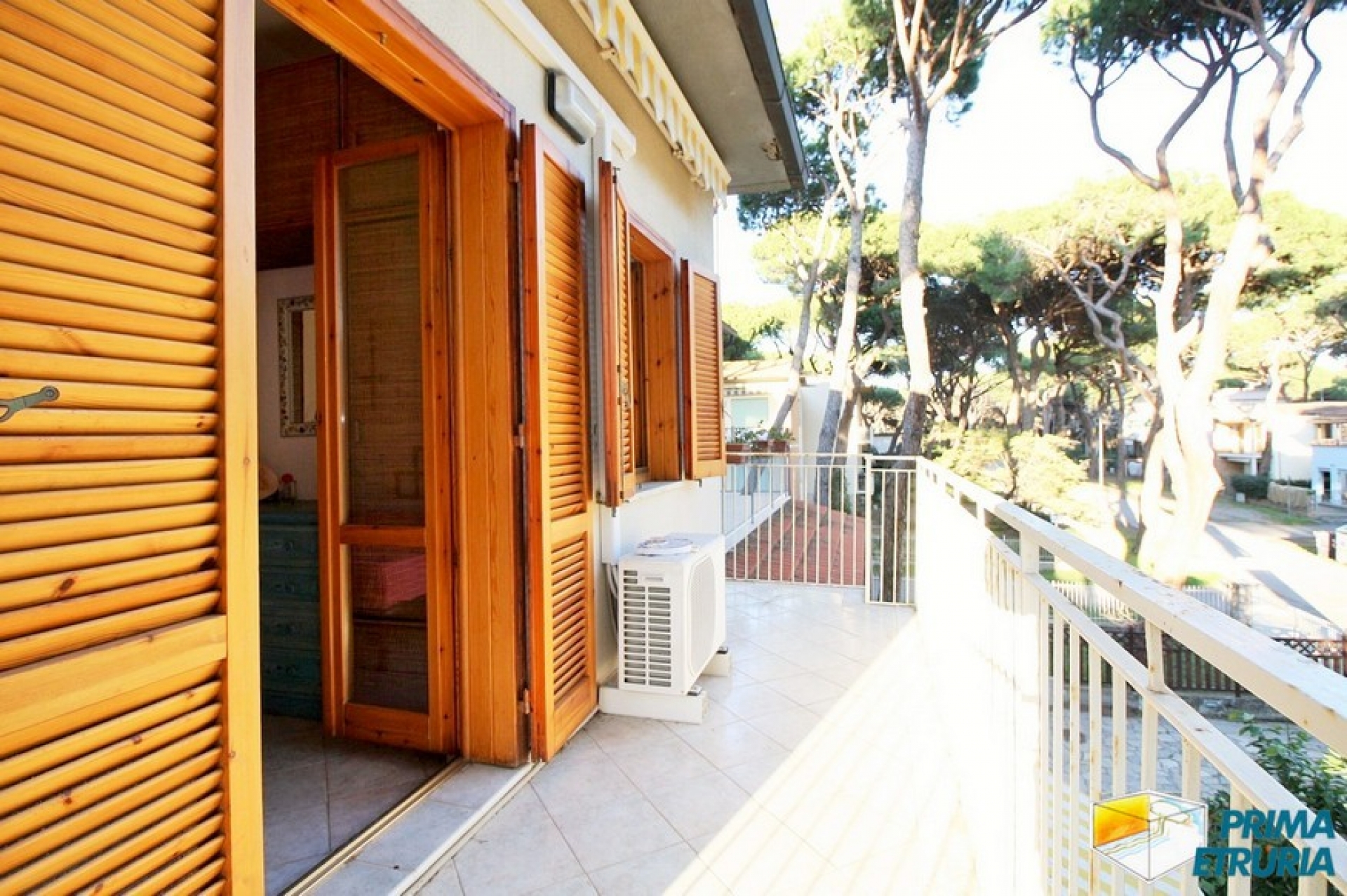 BELLISSIMA VILLETTA A SCHIERA IN VIA DELLA LAVANDA - ZONA ROSMARINA -