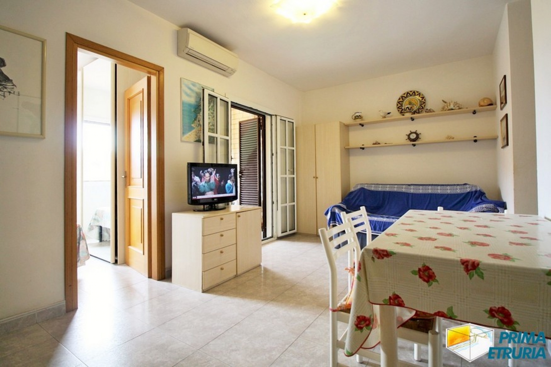 BILOCALE VISTA MARE - ZONA CENTRO -
