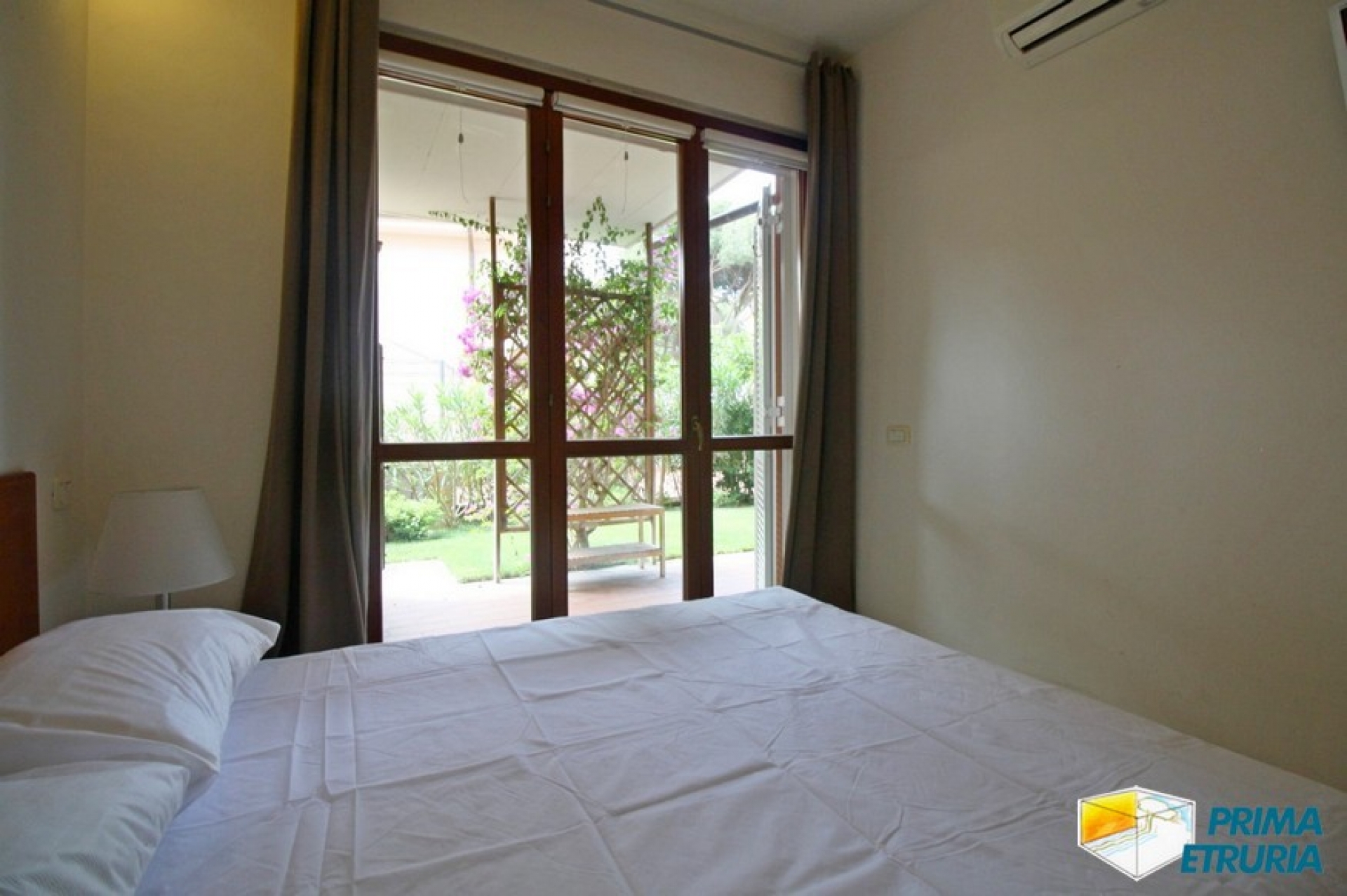 BELLISSIMO TRILOCALE CON AMPIO GIARDINO - ZONA ROSMARINA -