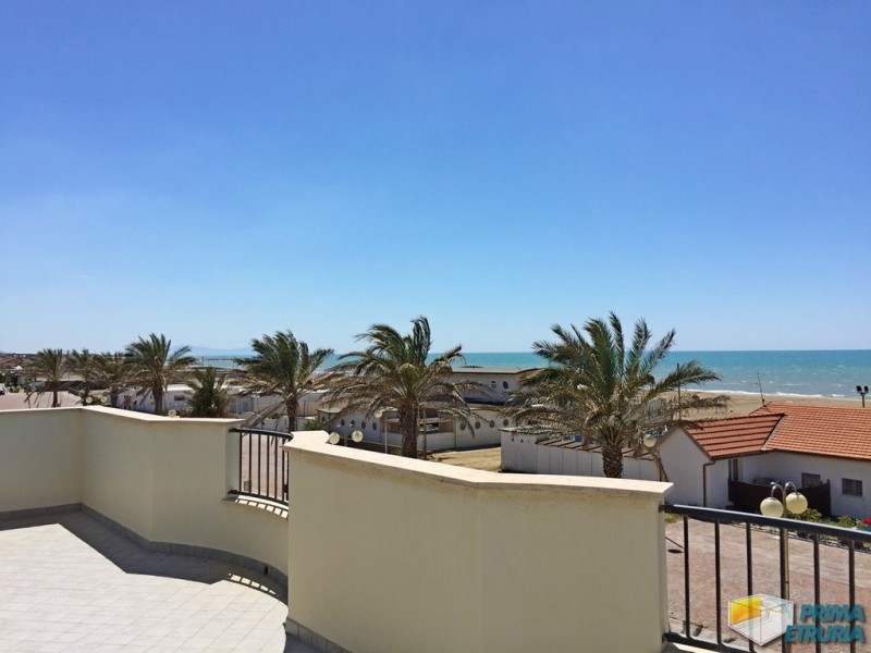ATTICO LEOPOLDO 1 FRONTE MARE - ZONA ROSMARINA - 