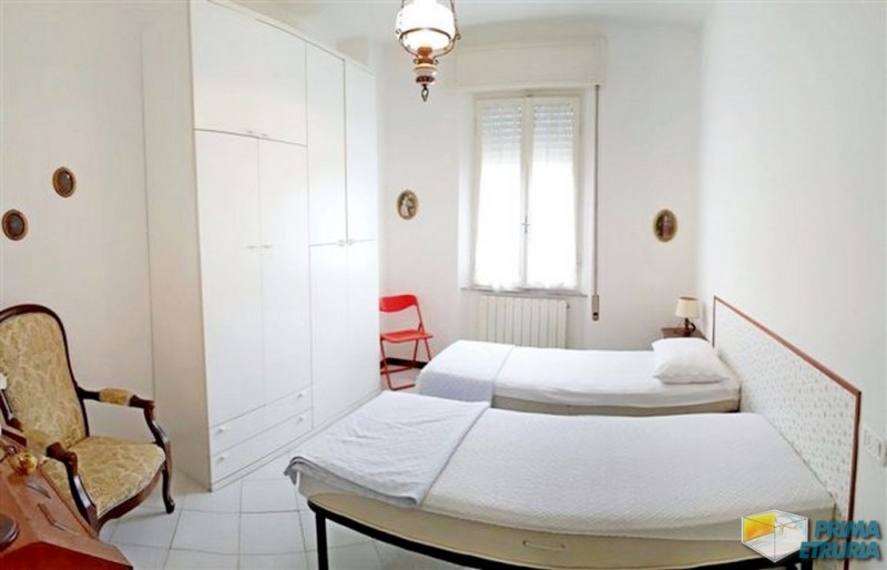 QUATTRO VANI FRONTE MARE - ZONA ROSMARINA -