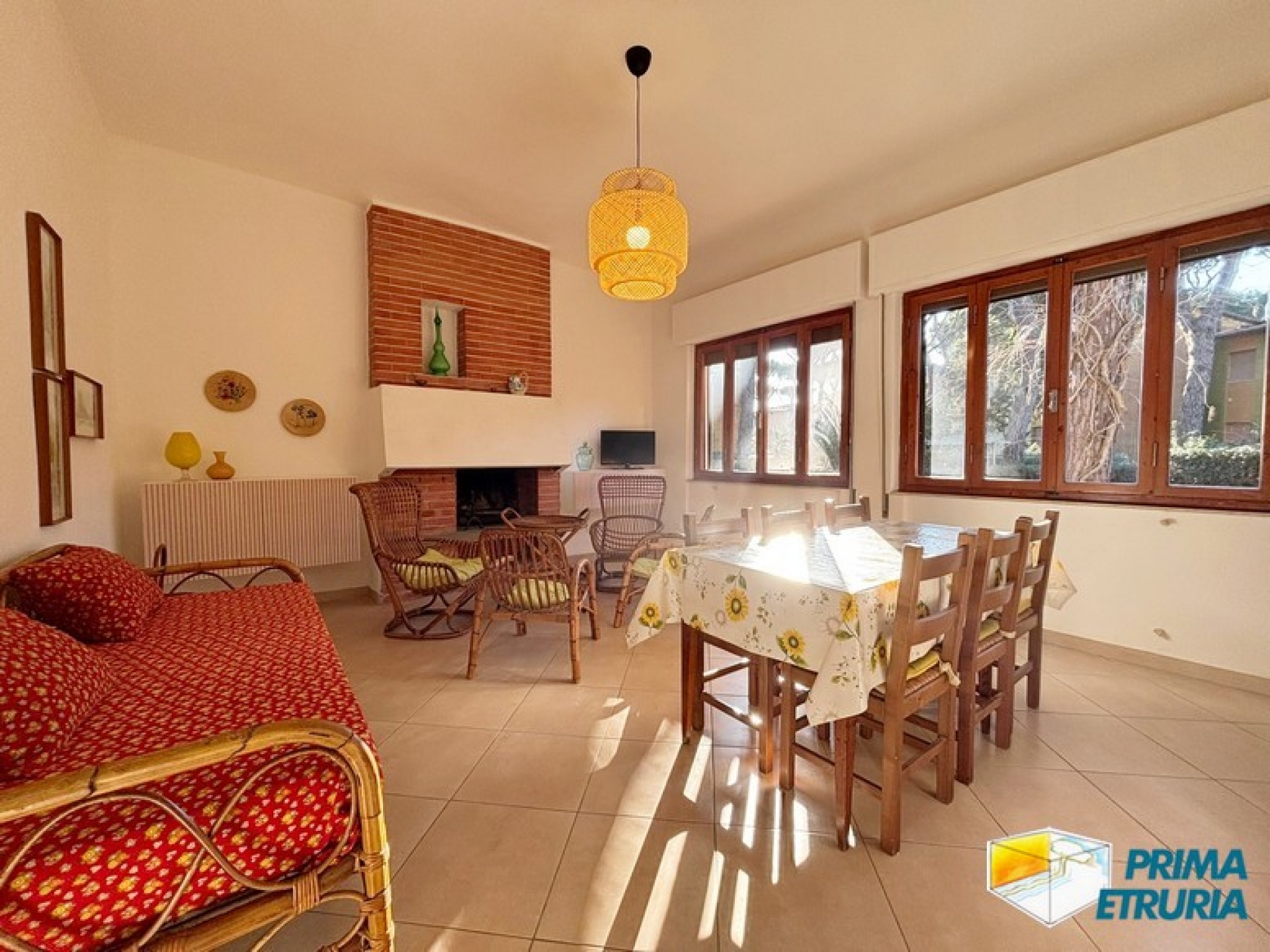 TRE CAMERE CON GIARDINO VIA MONTECRISTO - ZONA ROSMARINA -