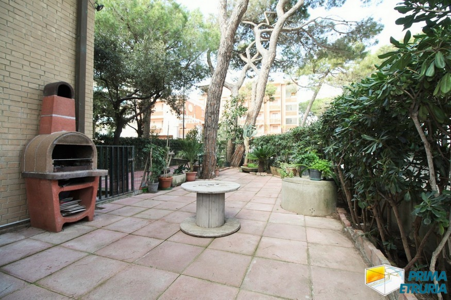 BILOCALE SOMALIA 26 CON GIARDINO - ZONA ROSMARINA -