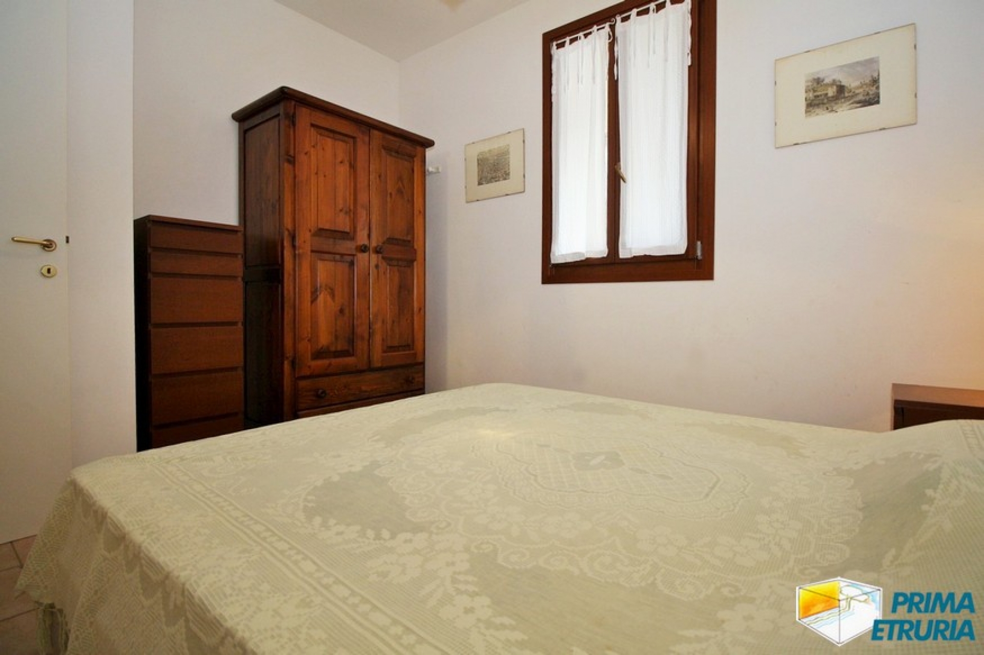 BILOCALE CON POSTO AUTO E GIARDINO - ZONA ROSMARINA -
