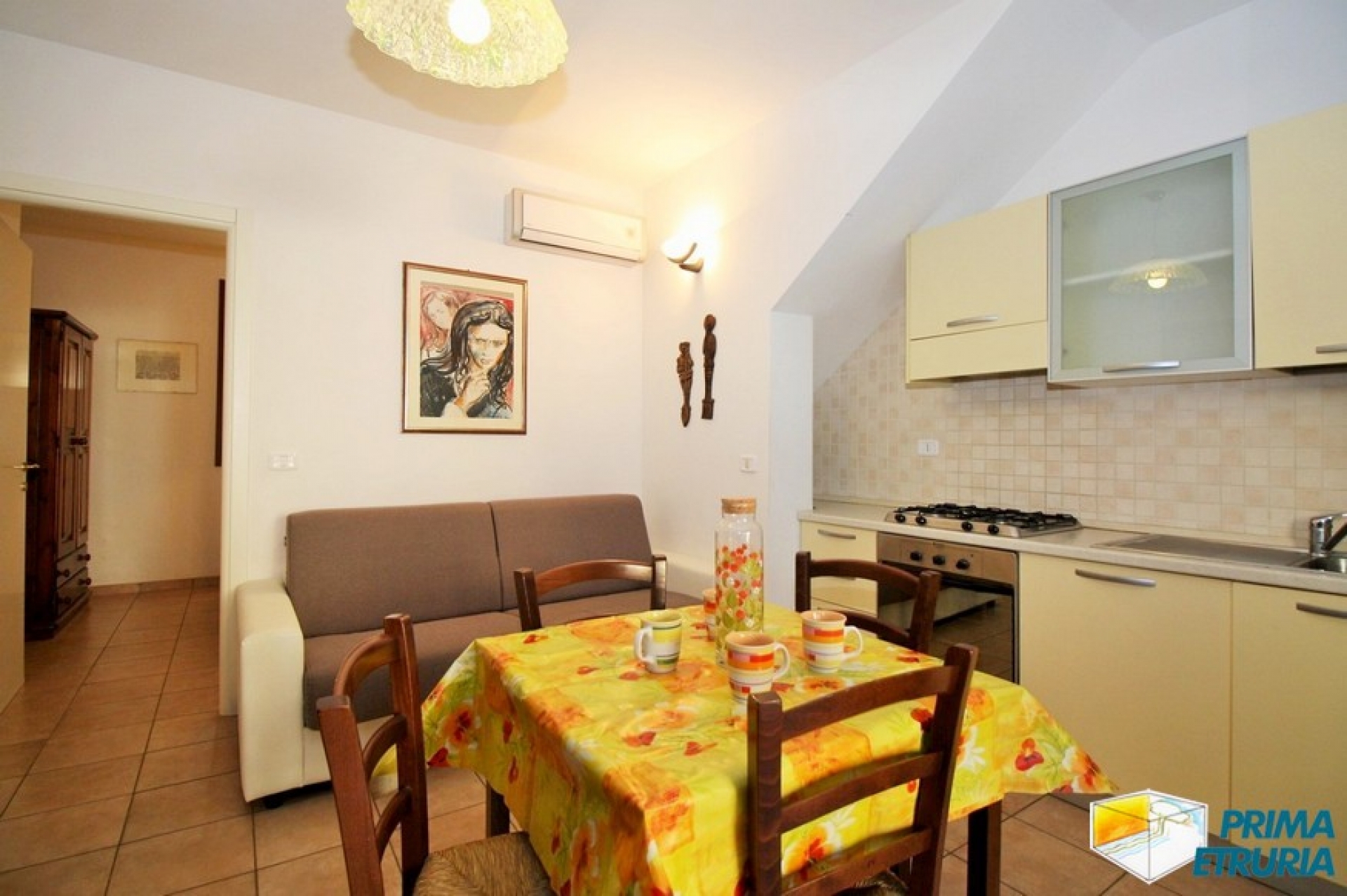 BILOCALE CON POSTO AUTO E GIARDINO - ZONA ROSMARINA -