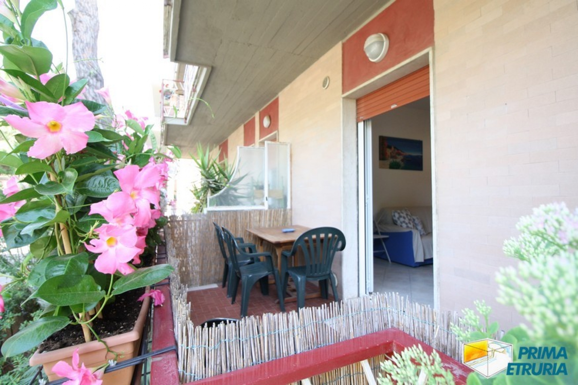 SPLENDIDO BILOCALE FINEMENTE RISTRUTTURATO - ZONA CENTRO - 