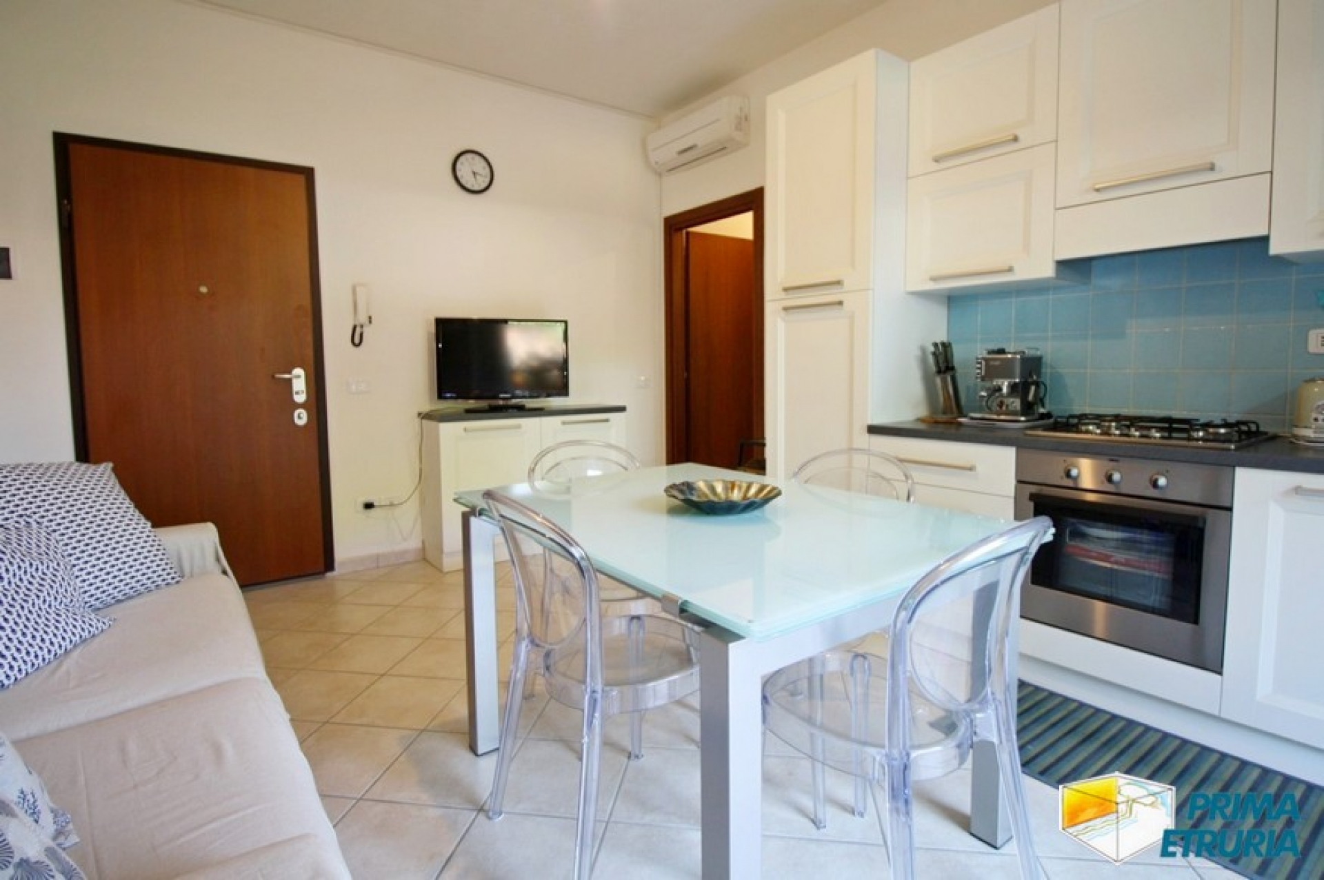 SPLENDIDO BILOCALE FINEMENTE RISTRUTTURATO - ZONA CENTRO - 