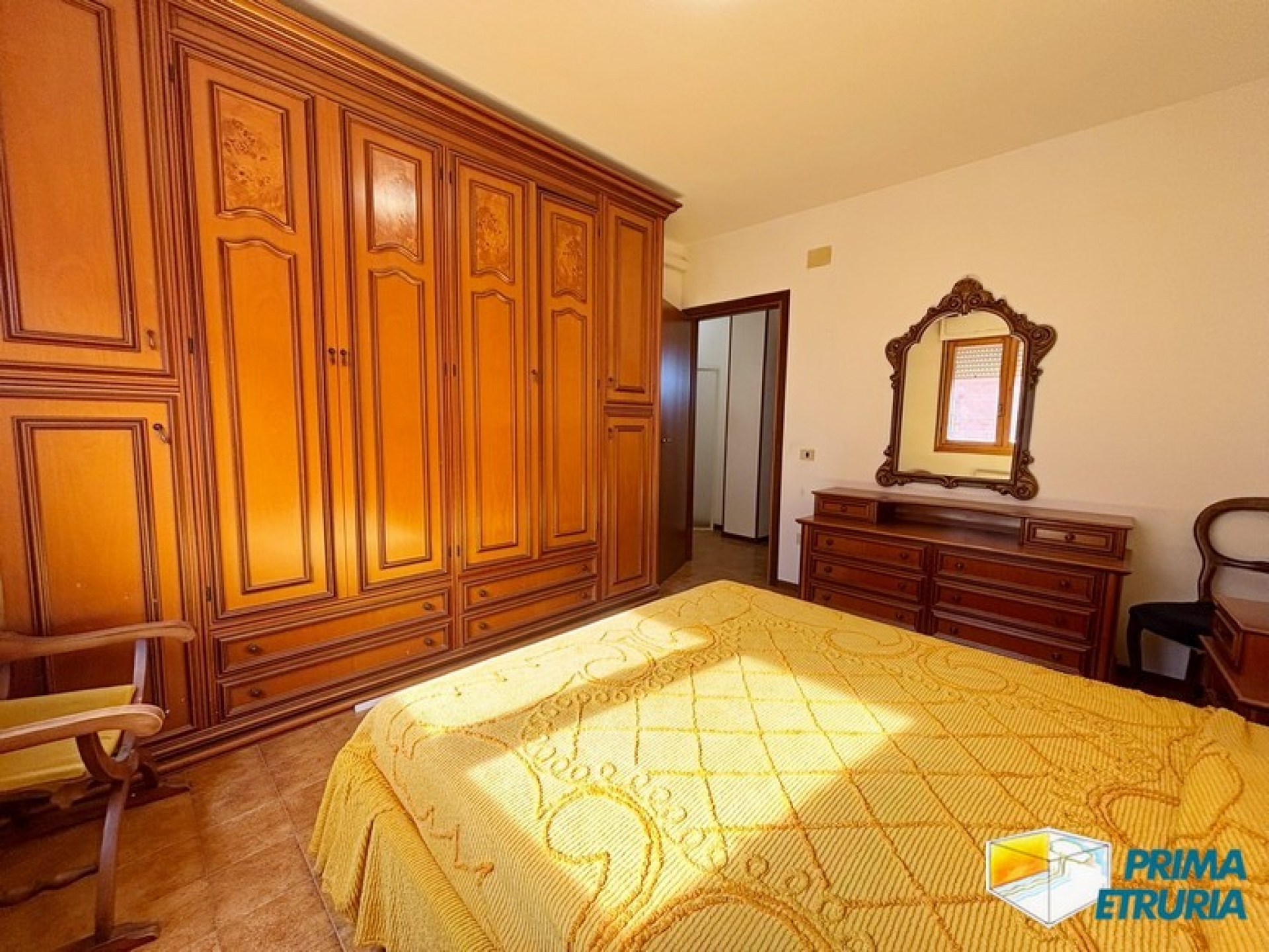 Ampio appartamento con terrazza abitabile e garage - ZONA TOMBOLO -